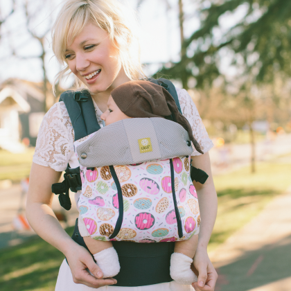 Lillebaby bæresele - All Seasons - donuts with sprinkles