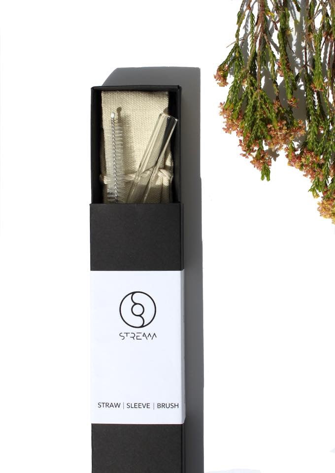 Stream straws - skinny bent straw m/sand  sleeve - sugerør i herdet glass